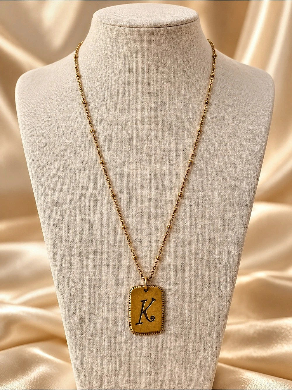 Gold-Tone Initial Pendant Necklace Like New 290